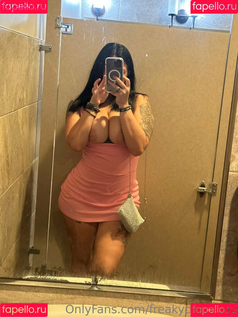 freakycouple21 Onlyfans Photo Gallery 