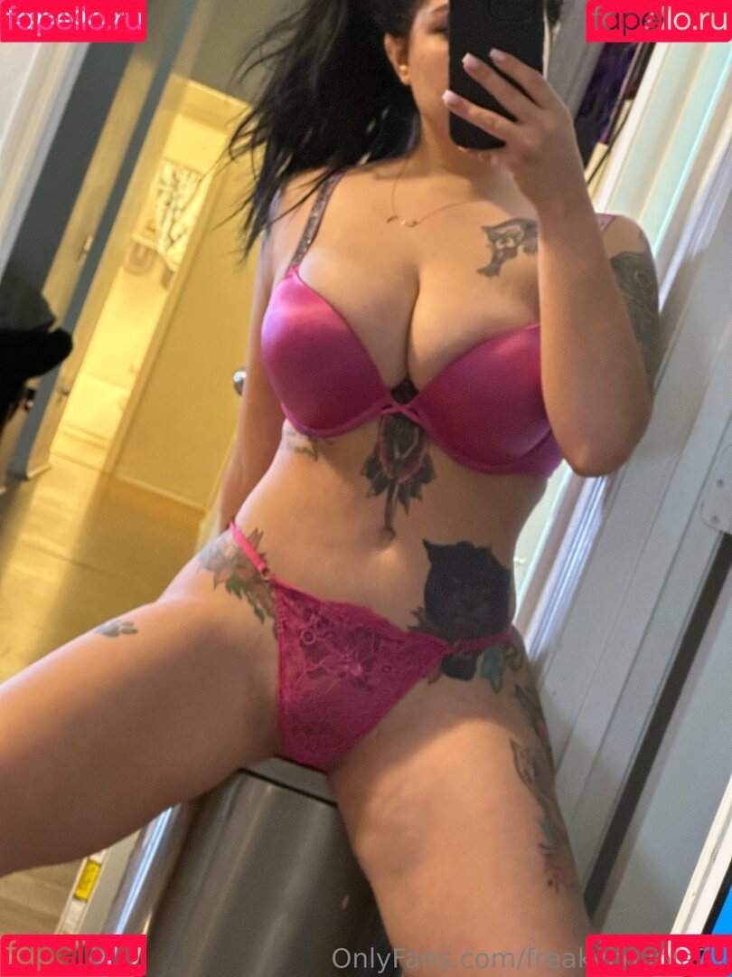 freakycouple21 Onlyfans Photo Gallery 