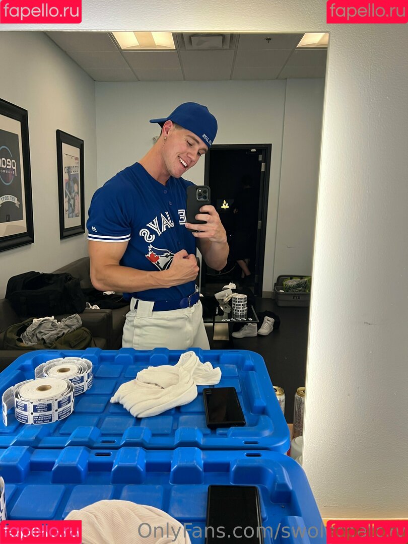 swolemattyy Onlyfans Photo Gallery 