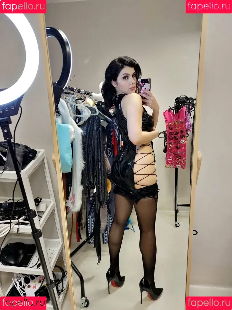 freenappi Onlyfans Photo Gallery 