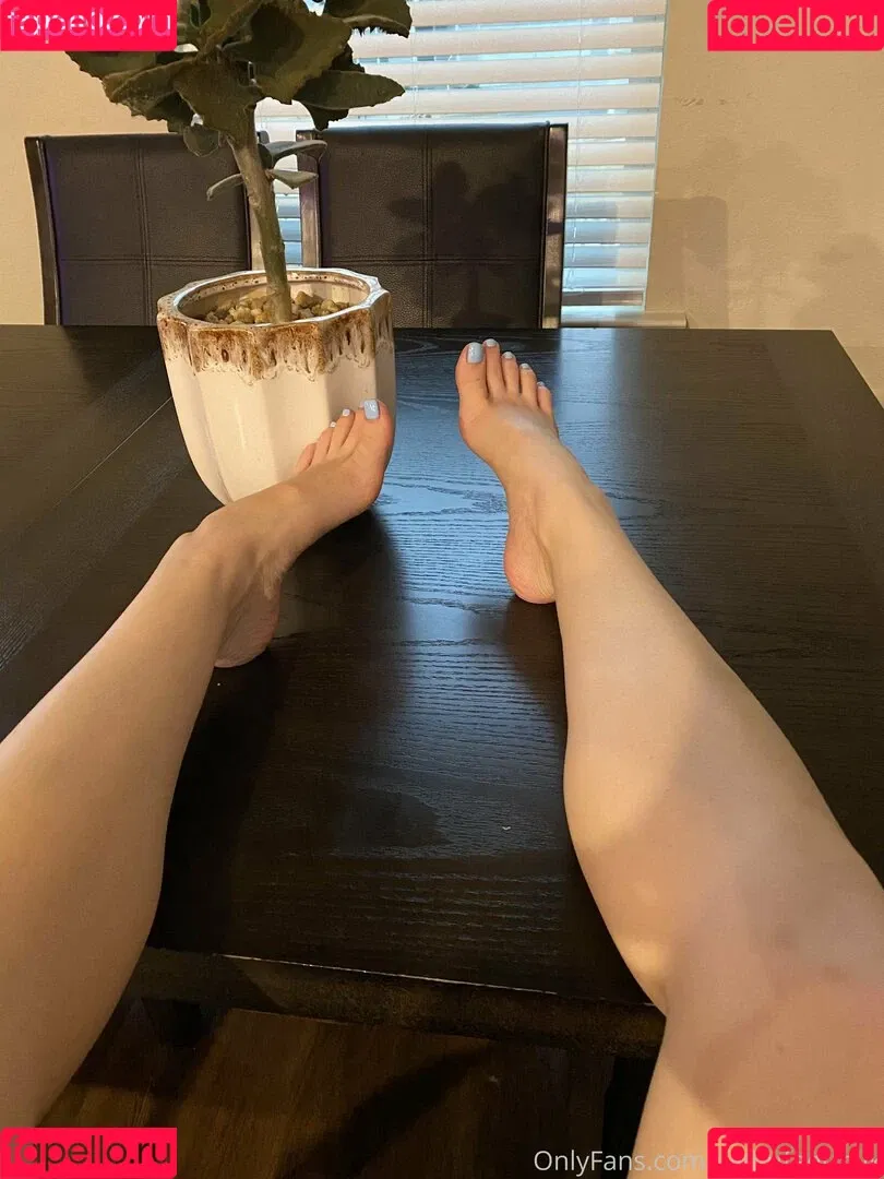 WaifuFeetMilk Onlyfans Photo Gallery 