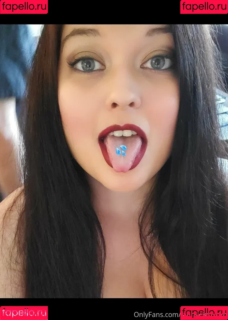 lauraleighxoxo Onlyfans Photo Gallery 