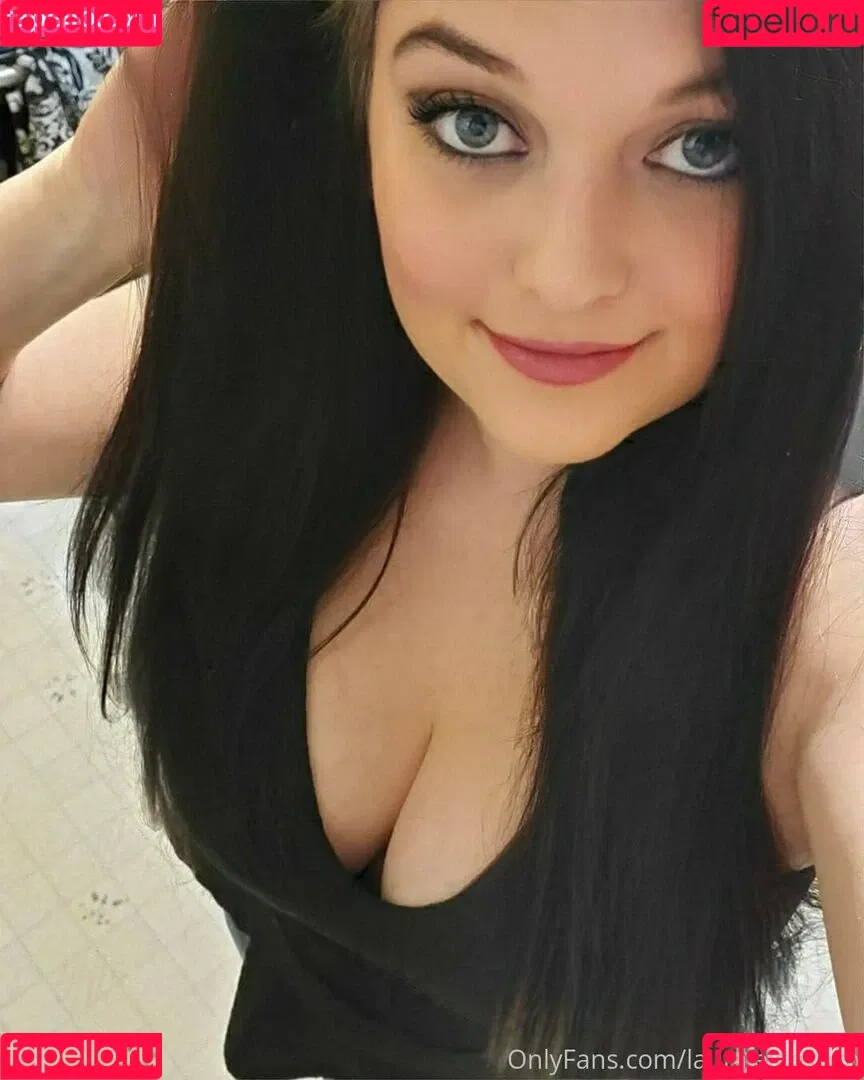lauraleighxoxo Onlyfans Photo Gallery 