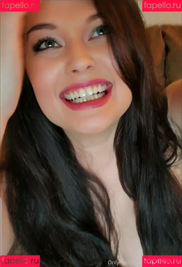 lauraleighxoxo Onlyfans Photo Gallery 