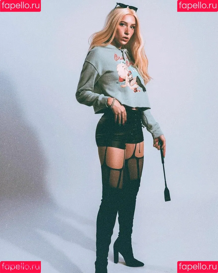 Courtney Miller Onlyfans Photo Gallery 