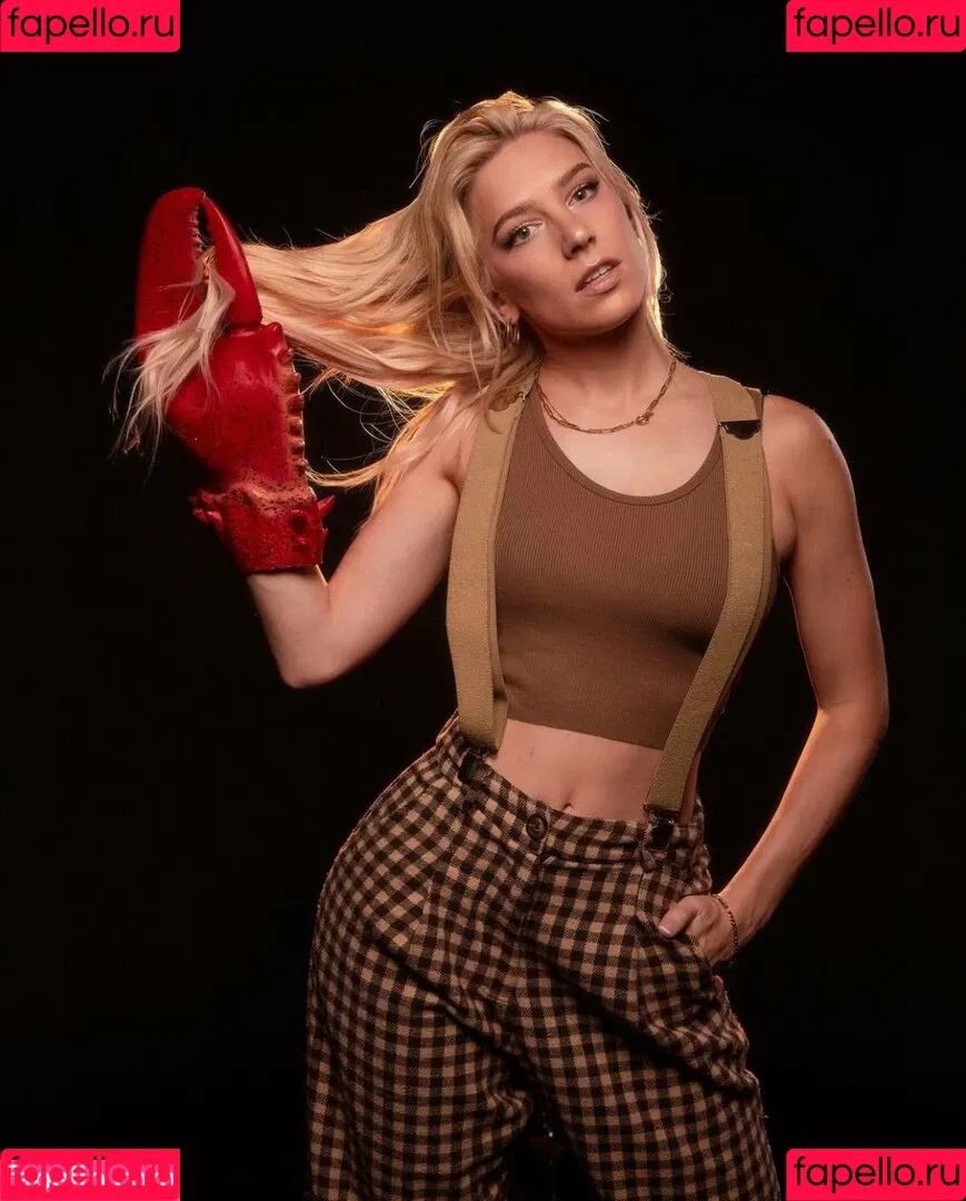Courtney Miller Onlyfans Photo Gallery 