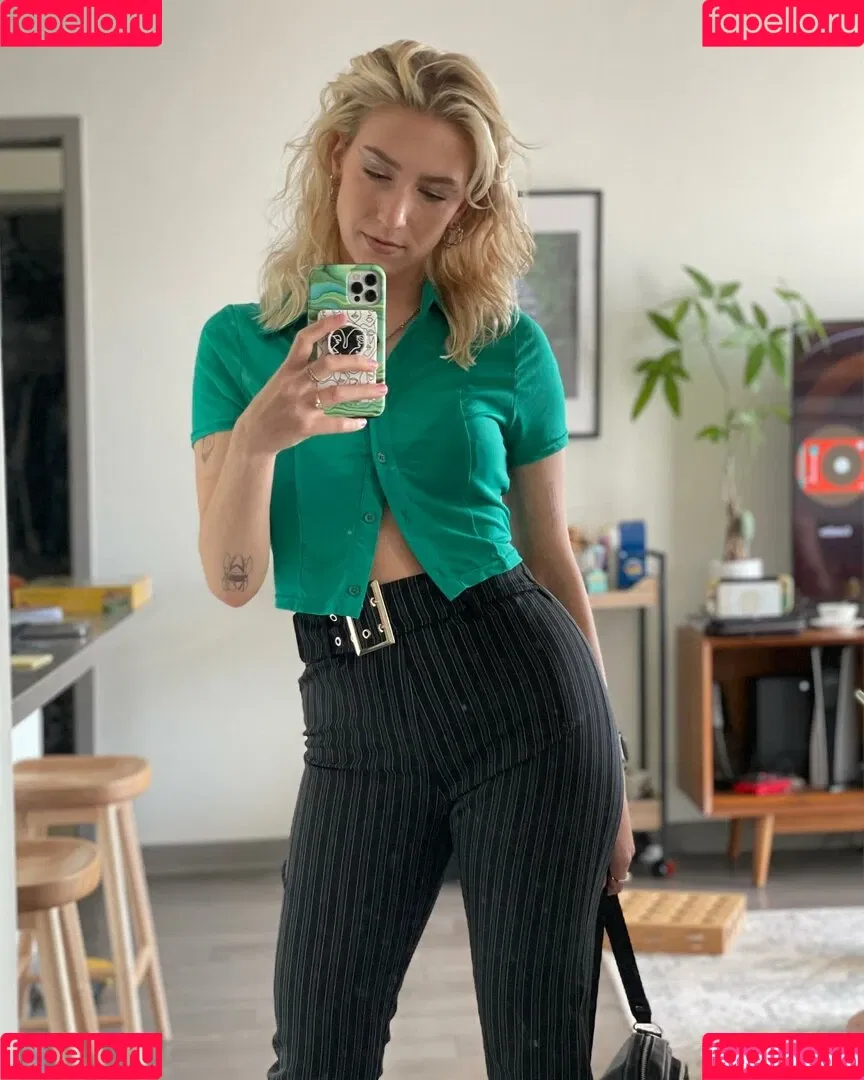 Courtney Miller Onlyfans Photo Gallery 
