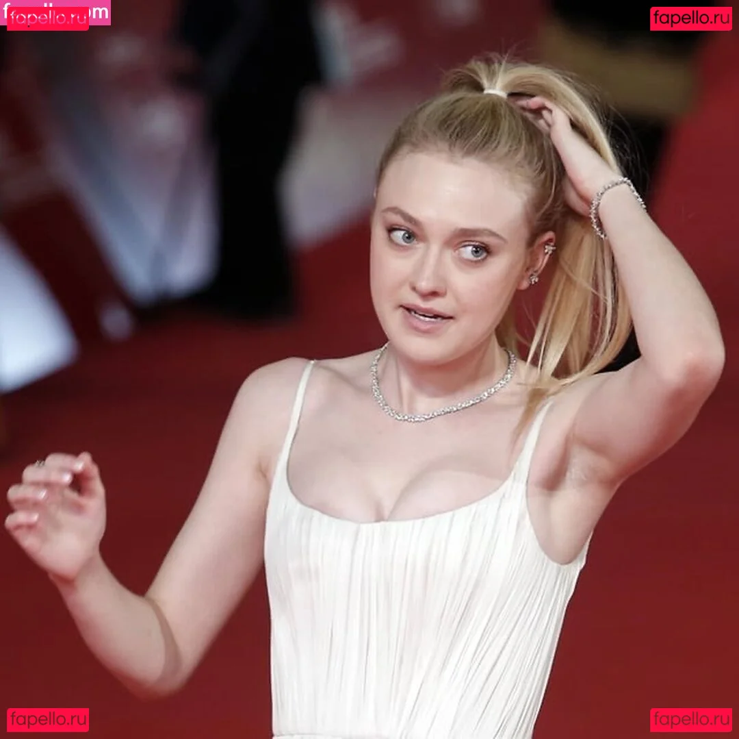 Dakota Fanning Onlyfans Photo Gallery 