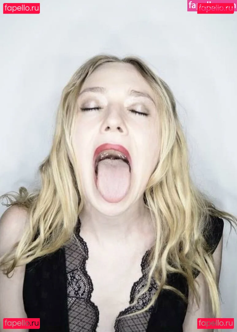 Dakota Fanning Onlyfans Photo Gallery 