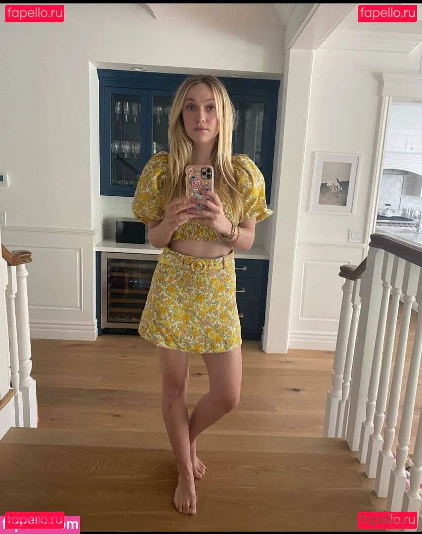 Dakota Fanning Onlyfans Photo Gallery 