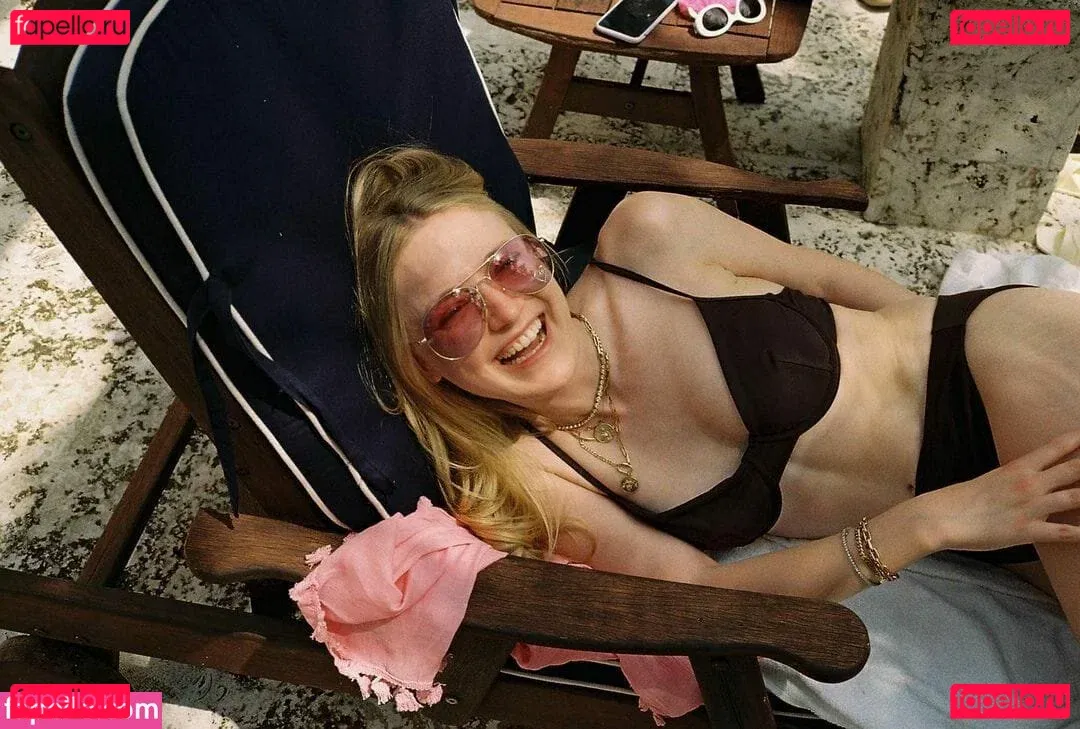 Dakota Fanning Onlyfans Photo Gallery 
