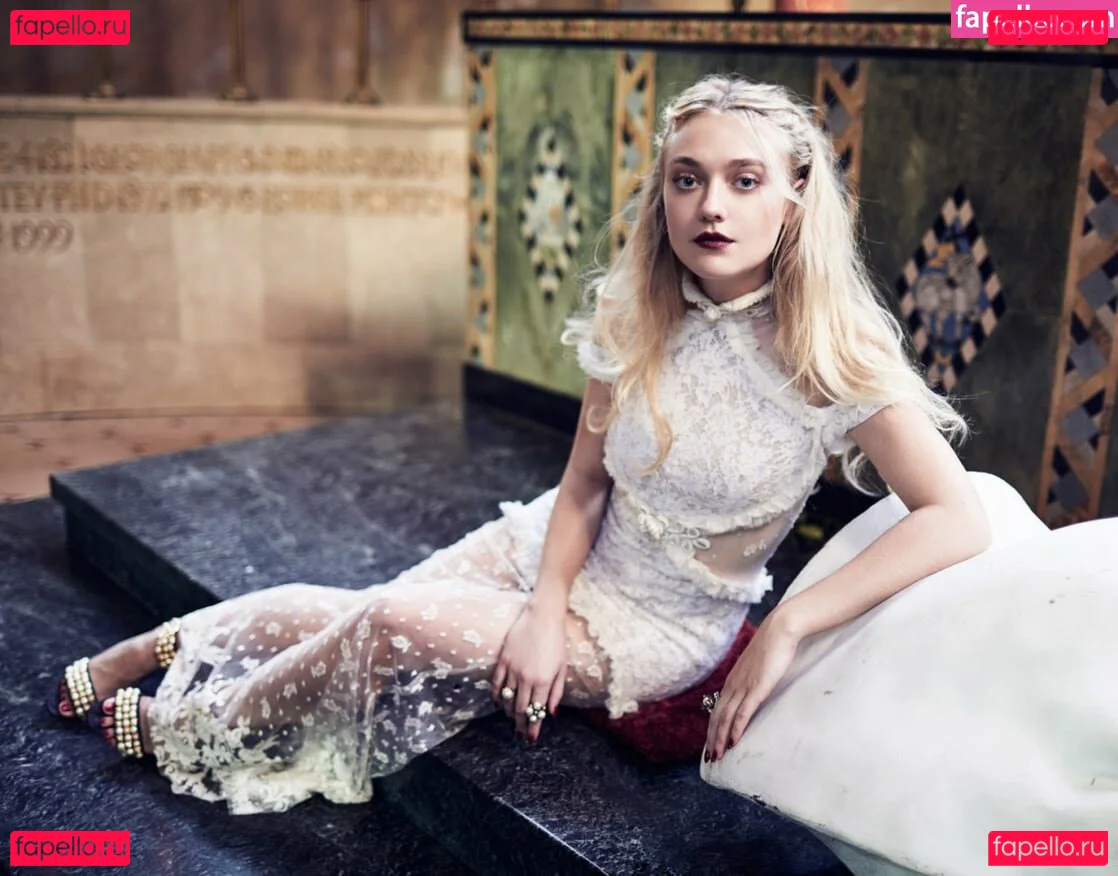 Dakota Fanning Onlyfans Photo Gallery 