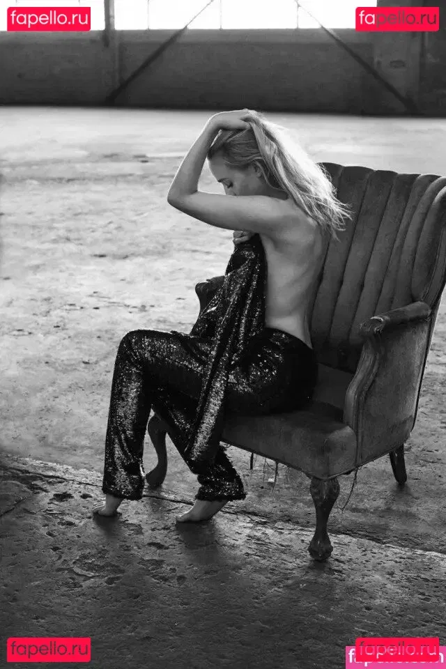 Dakota Fanning Onlyfans Photo Gallery 