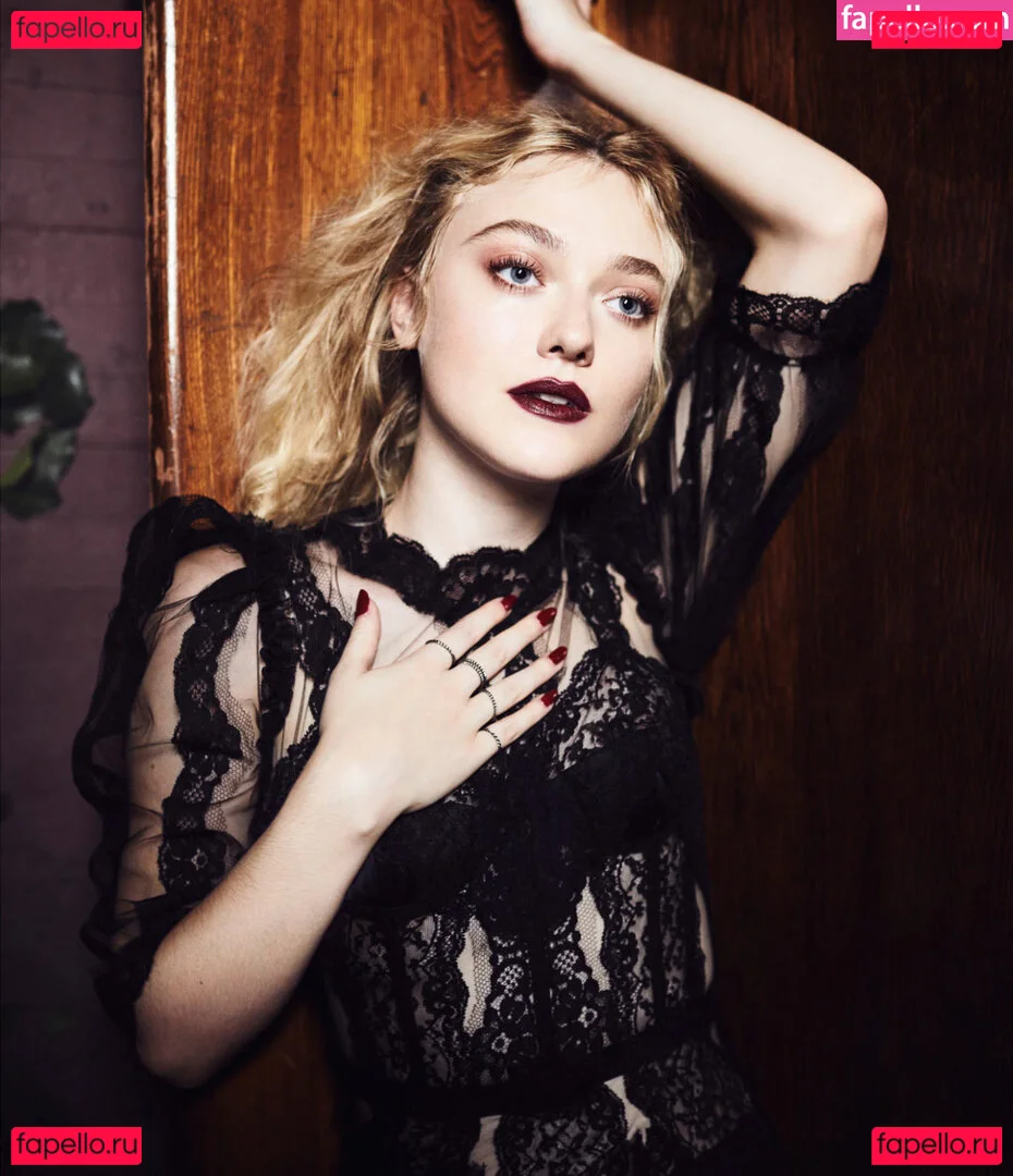 Dakota Fanning Onlyfans Photo Gallery 