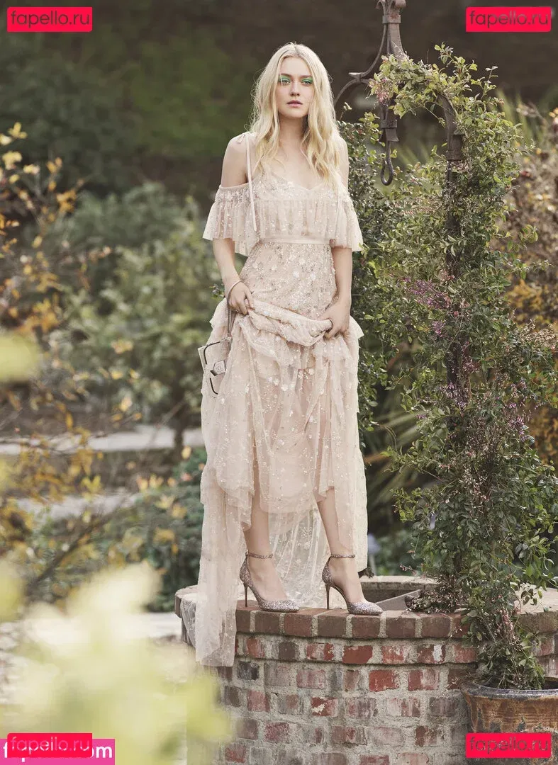 Dakota Fanning Onlyfans Photo Gallery 