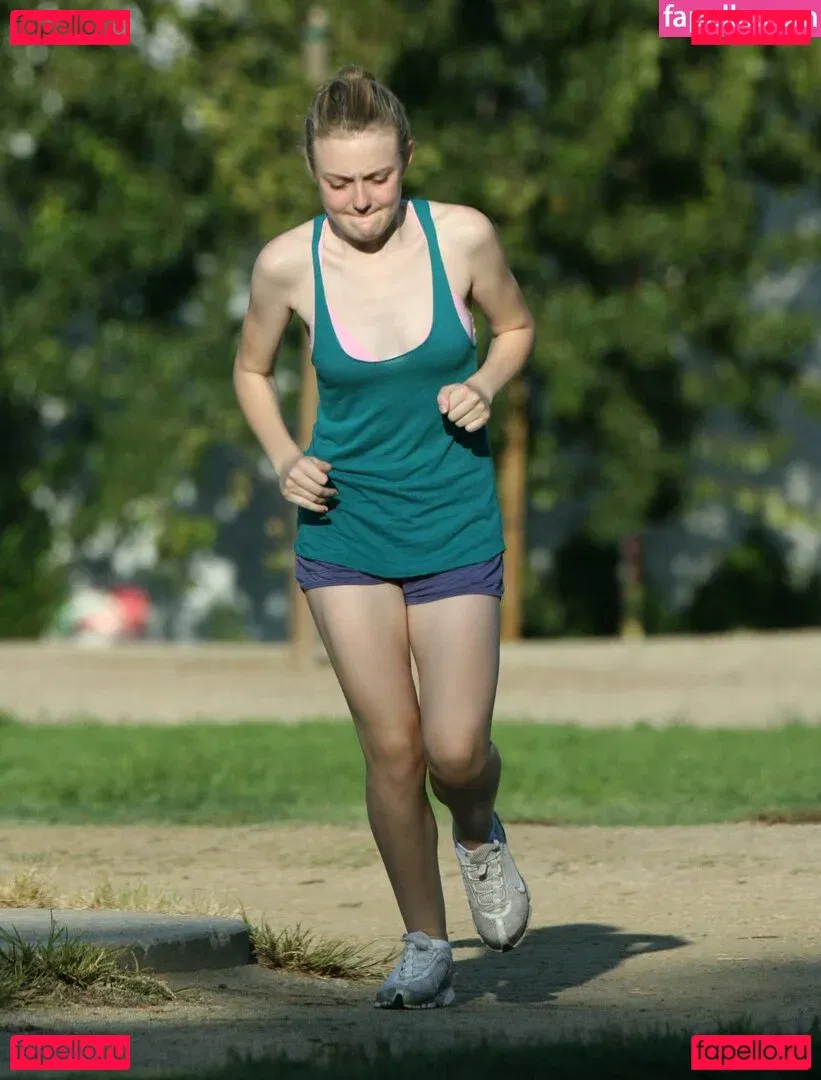 Dakota Fanning Onlyfans Photo Gallery 