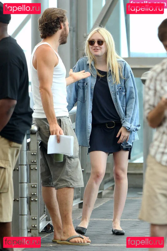 Dakota Fanning Onlyfans Photo Gallery 