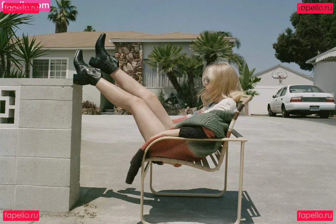 Dakota Fanning Onlyfans Photo Gallery 