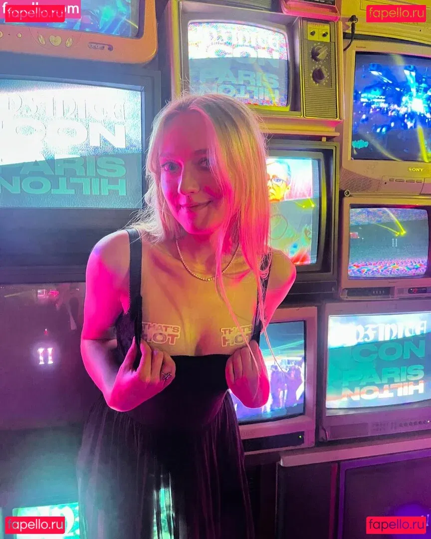 Dakota Fanning Onlyfans Photo Gallery 