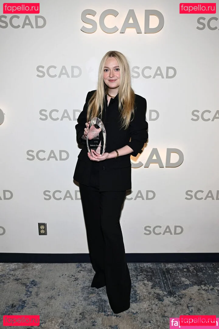 Dakota Fanning Onlyfans Photo Gallery 