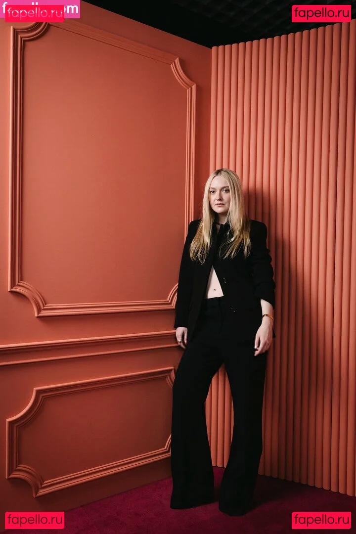 Dakota Fanning Onlyfans Photo Gallery 