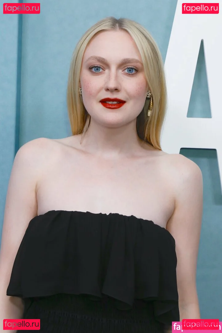 Dakota Fanning Onlyfans Photo Gallery 
