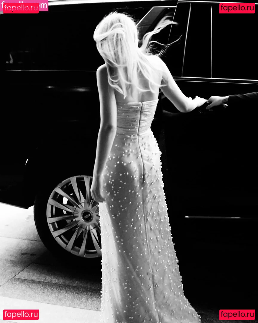 Dakota Fanning Onlyfans Photo Gallery 