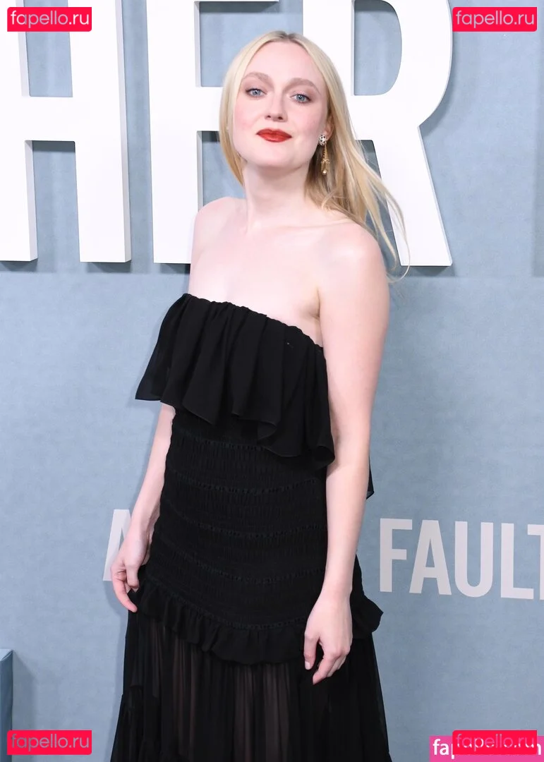 Dakota Fanning Onlyfans Photo Gallery 