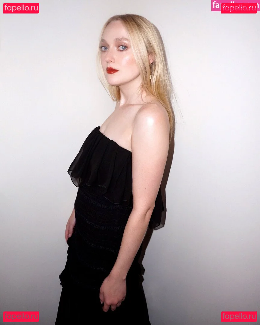 Dakota Fanning Onlyfans Photo Gallery 