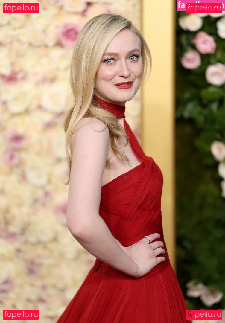 Dakota Fanning Onlyfans Photo Gallery 
