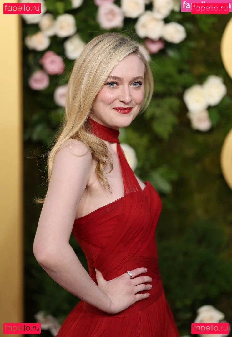Dakota Fanning Onlyfans Photo Gallery 