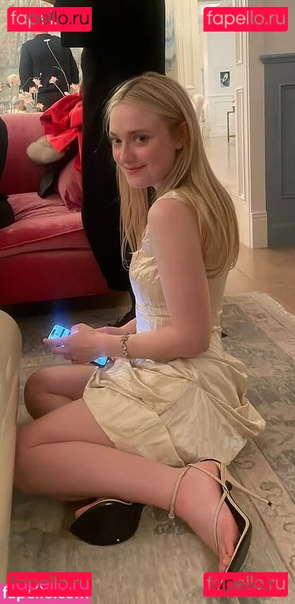 Dakota Fanning Onlyfans Photo Gallery 
