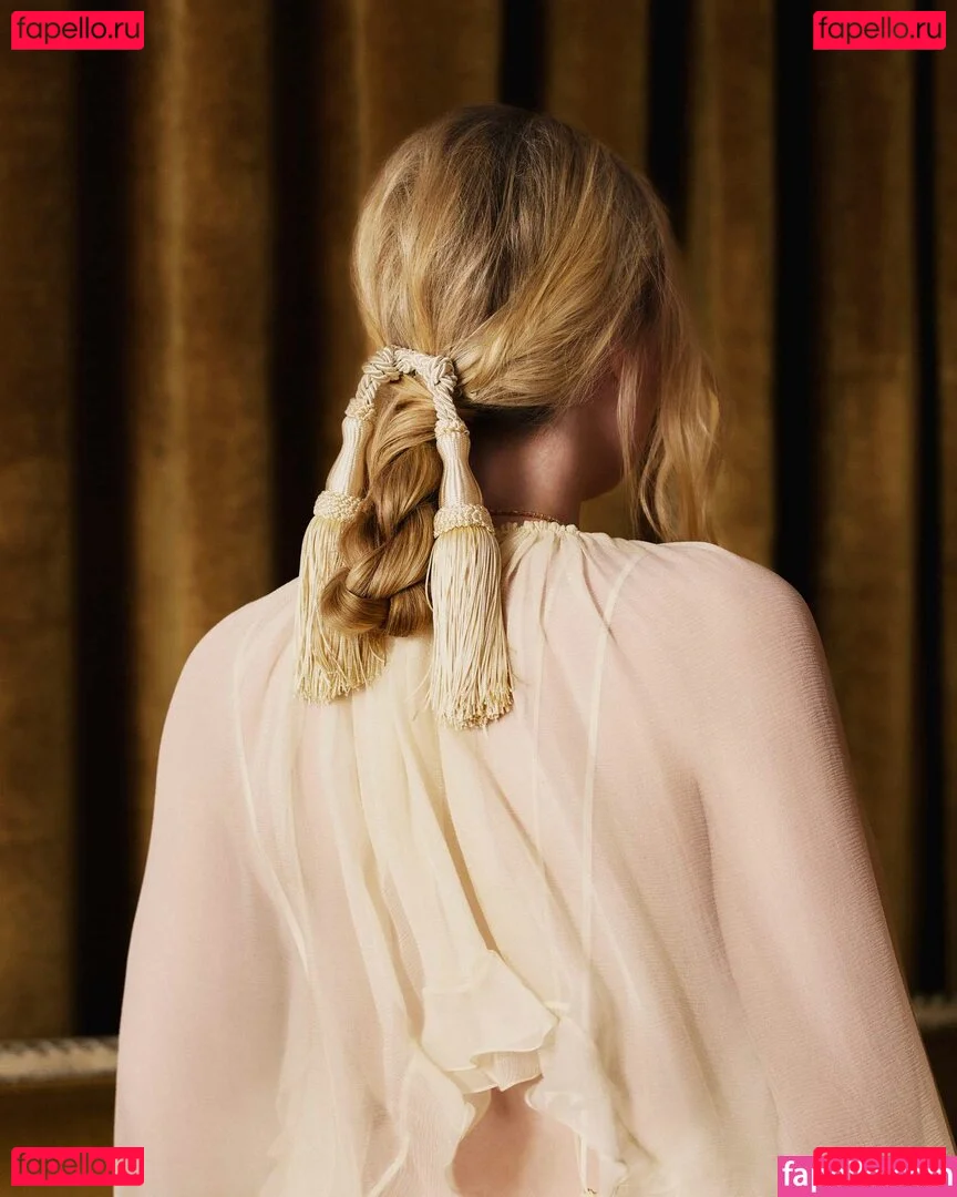 Dakota Fanning Onlyfans Photo Gallery 