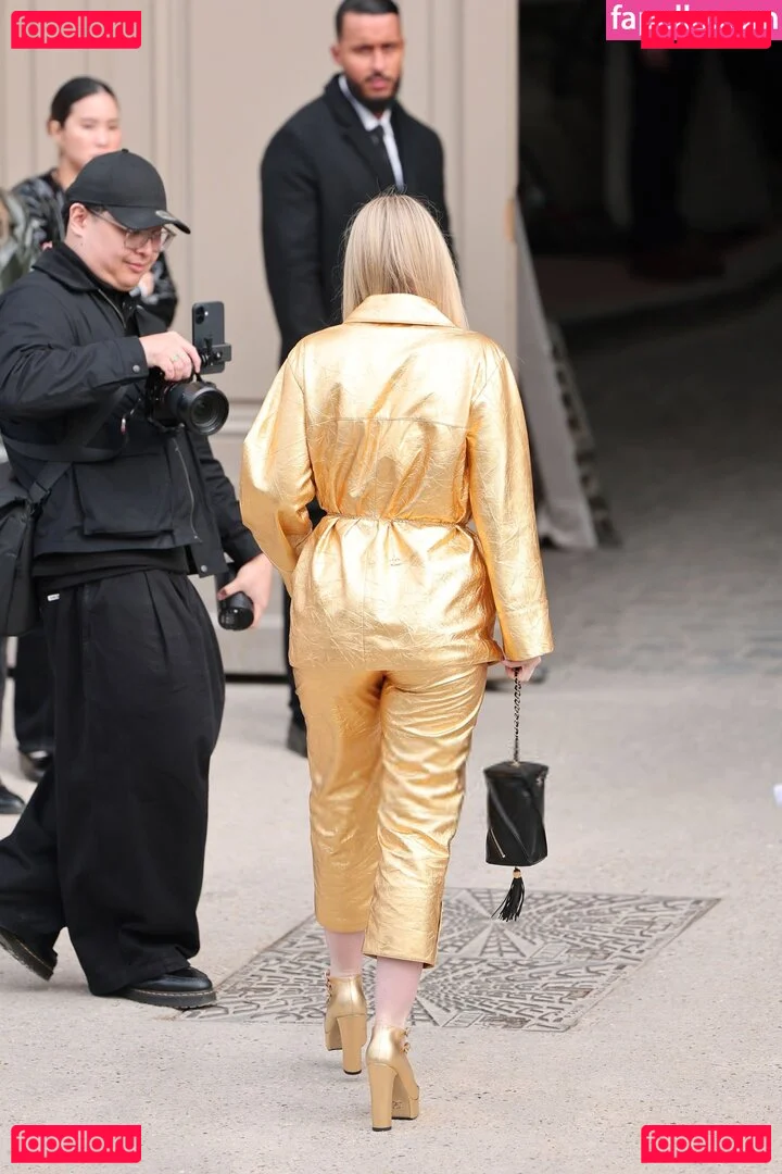 Dakota Fanning Onlyfans Photo Gallery 