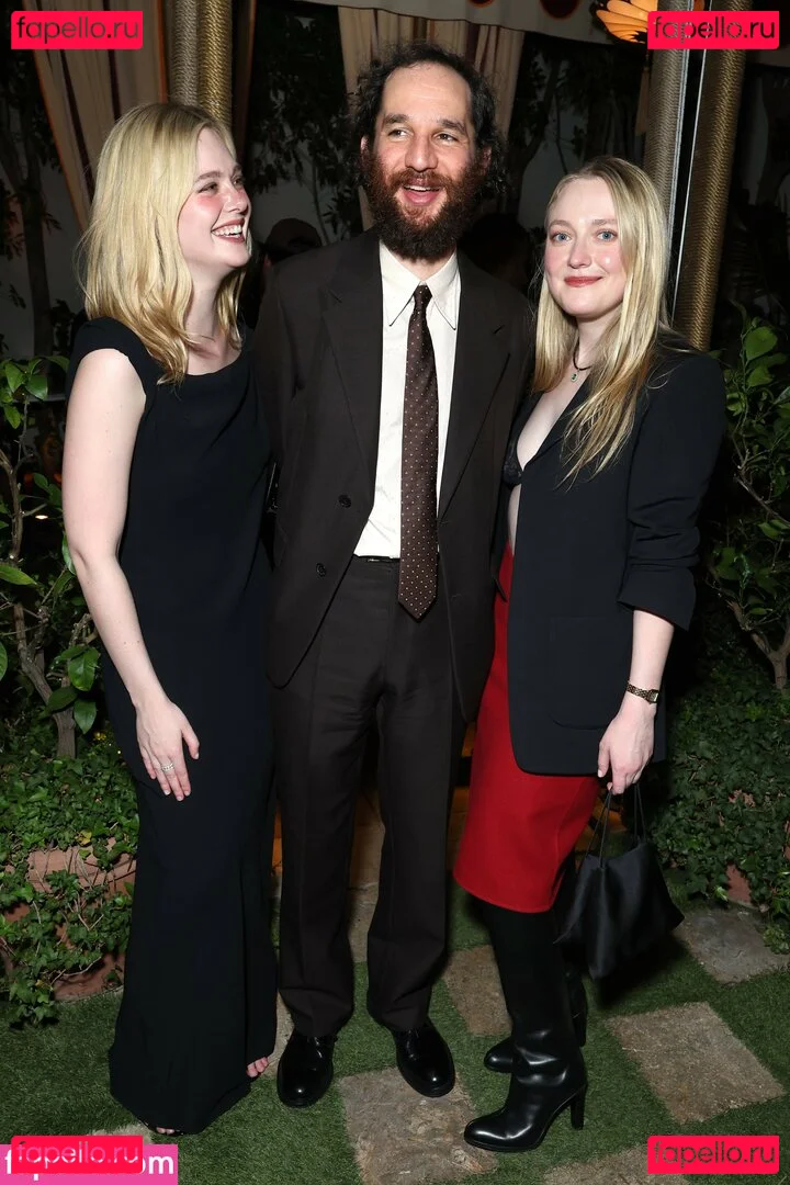 Dakota Fanning Onlyfans Photo Gallery 