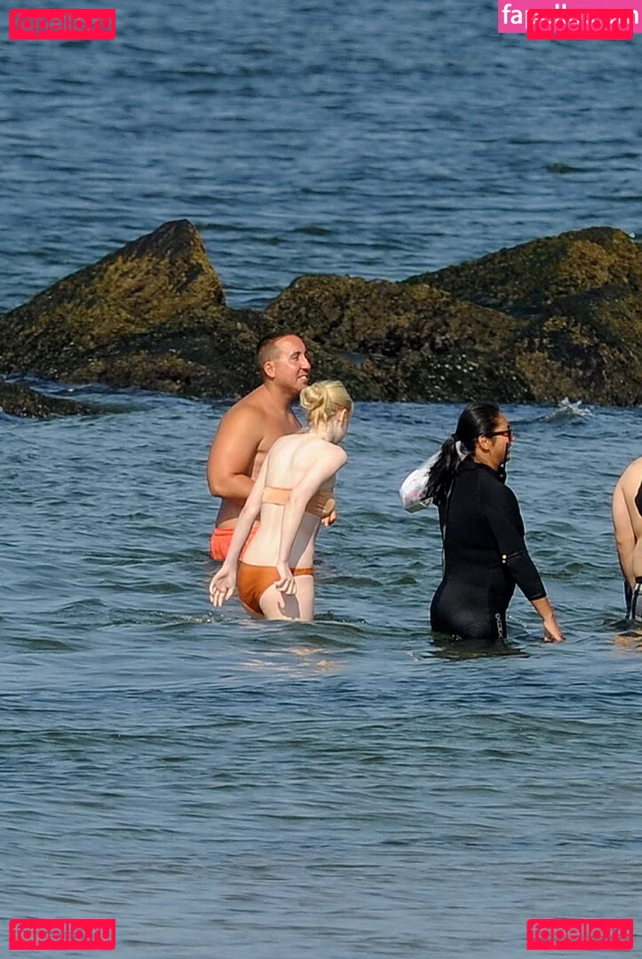 Dakota Fanning Onlyfans Photo Gallery 