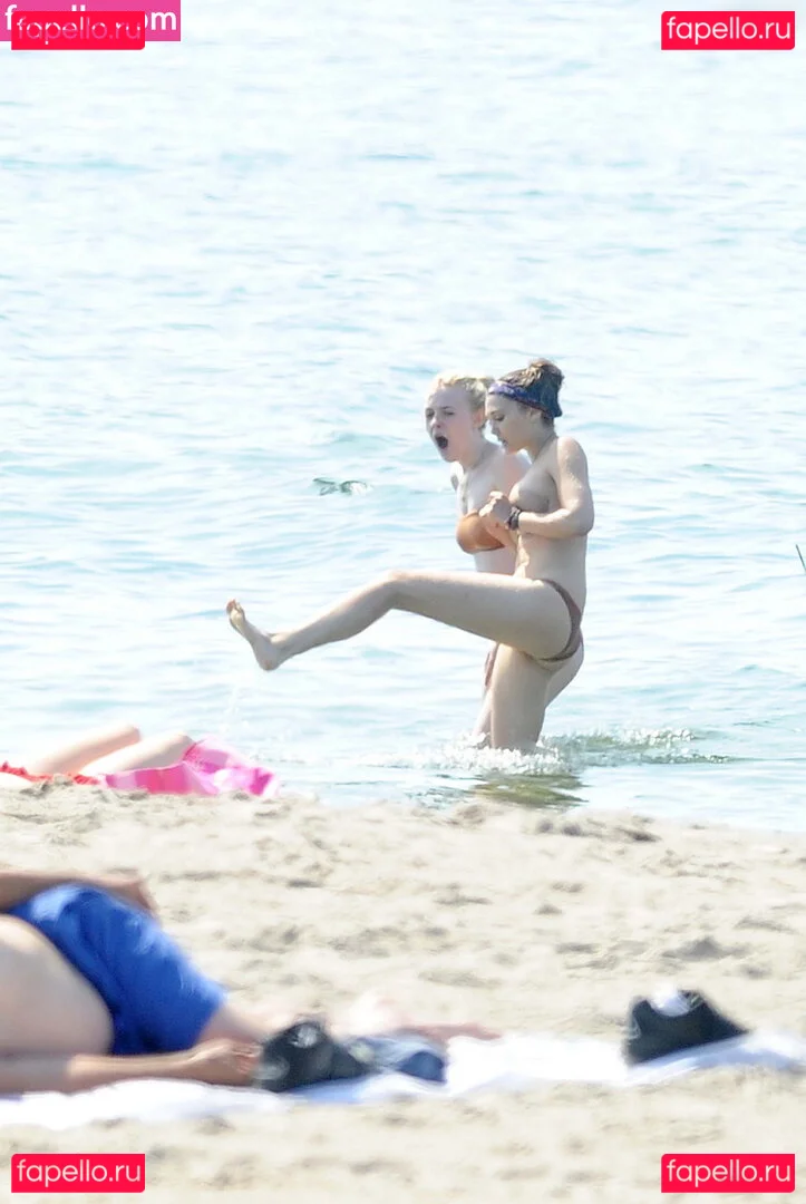 Dakota Fanning Onlyfans Photo Gallery 