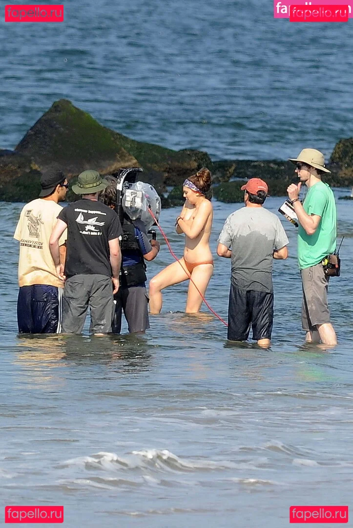 Dakota Fanning Onlyfans Photo Gallery 