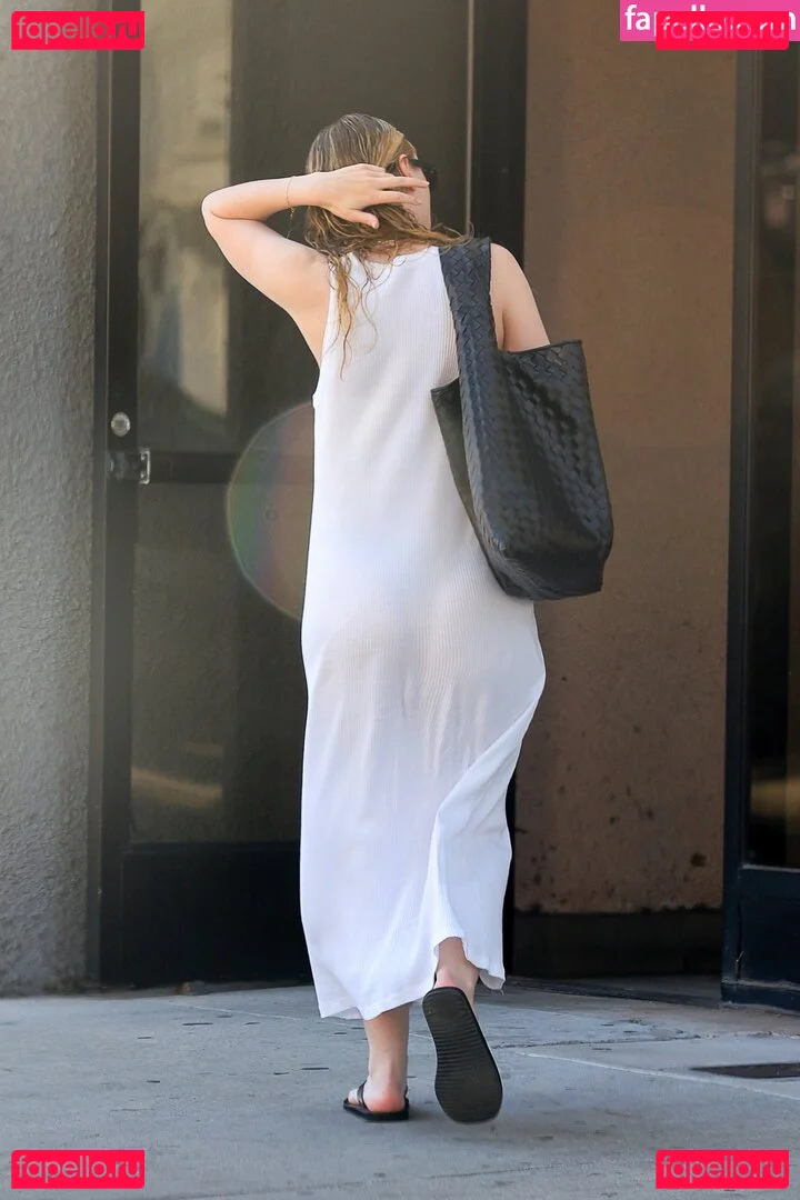 Dakota Fanning Onlyfans Photo Gallery 