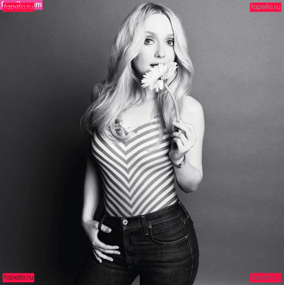 Dakota Fanning Onlyfans Photo Gallery 