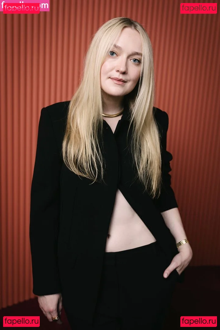 Dakota Fanning Onlyfans Photo Gallery 
