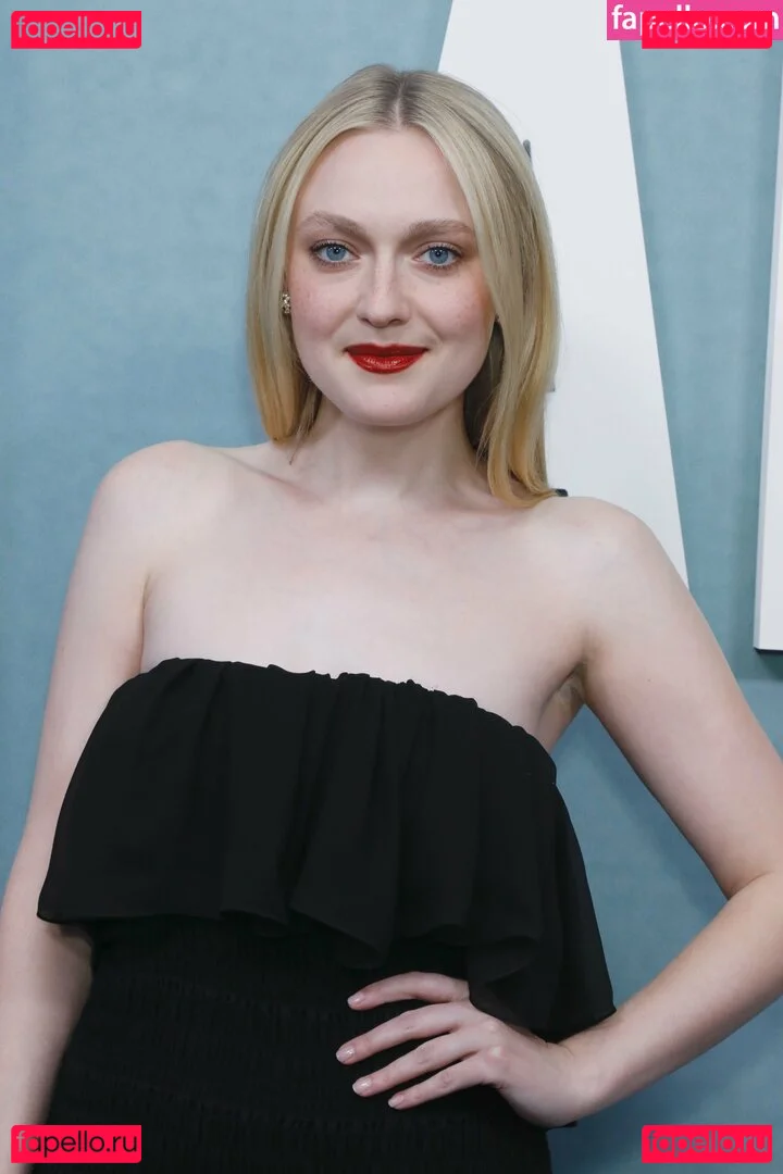 Dakota Fanning Onlyfans Photo Gallery 