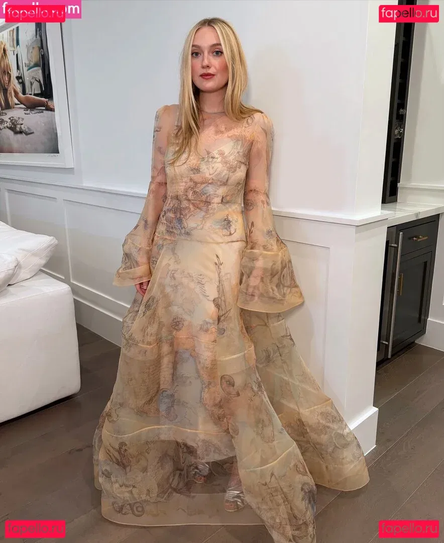 Dakota Fanning Onlyfans Photo Gallery 