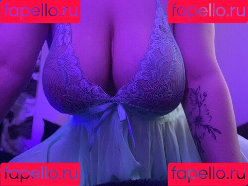 Tittykona Freista Onlyfans Photo Gallery 