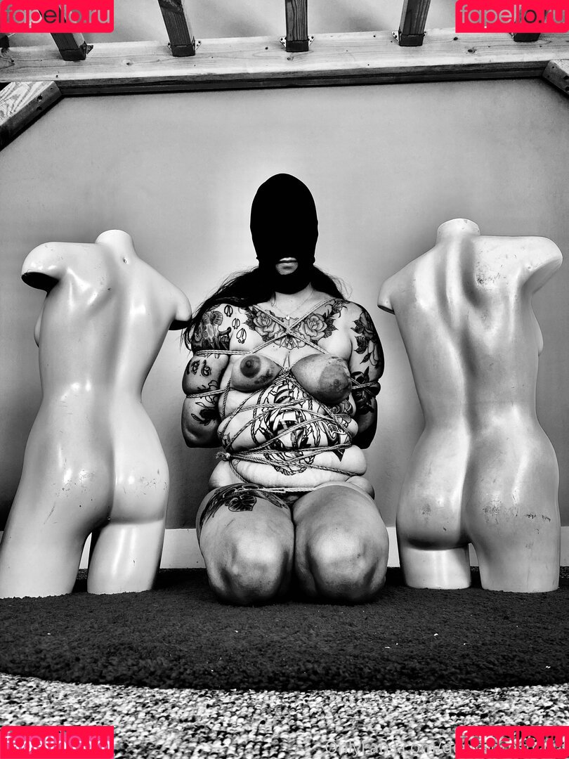 desiredrestraint Onlyfans Photo Gallery 