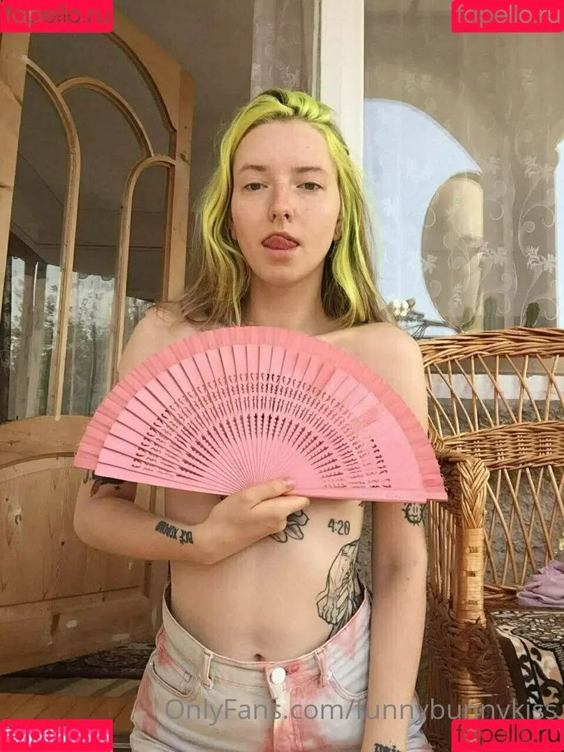 funnybunnykiss Onlyfans Photo Gallery 