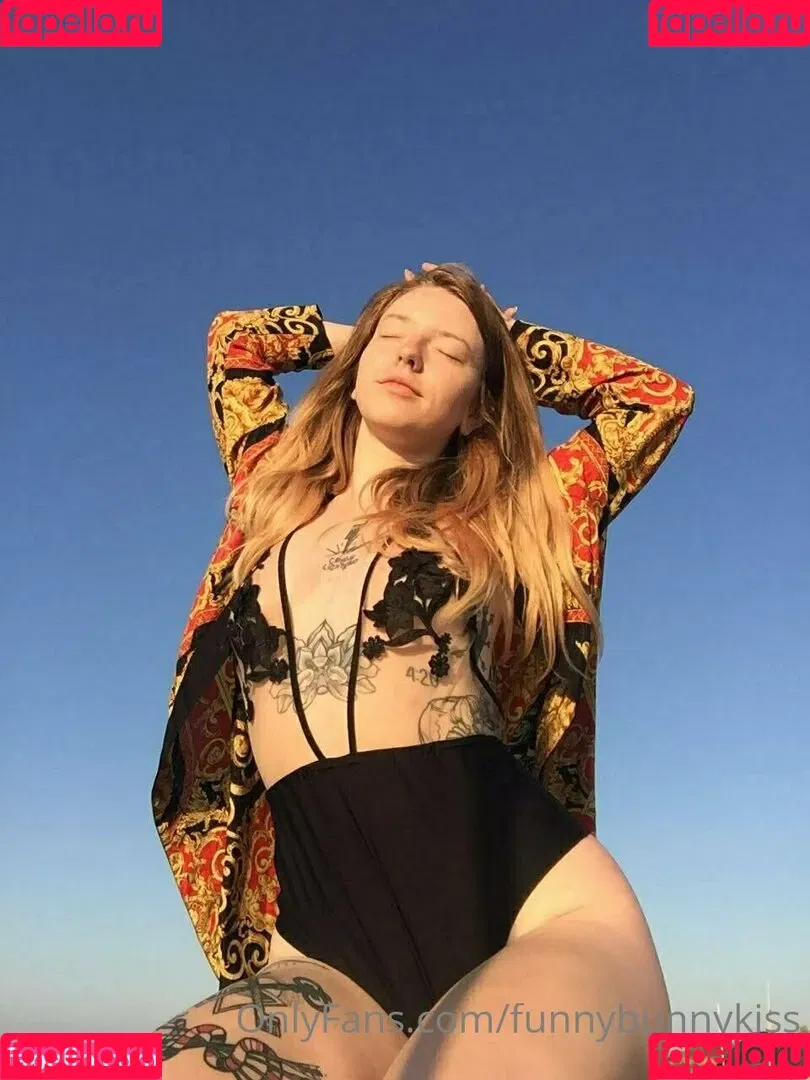 funnybunnykiss Onlyfans Photo Gallery 