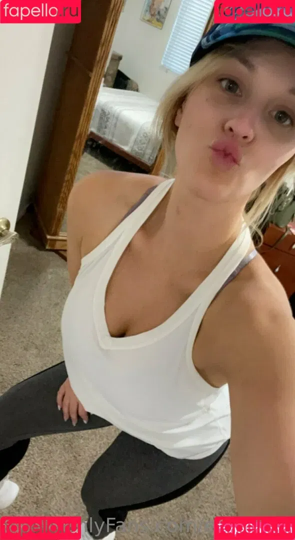 emilyyxx Onlyfans Photo Gallery 