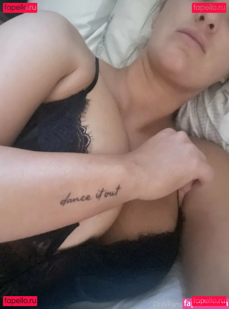 emilyyxx Onlyfans Photo Gallery 