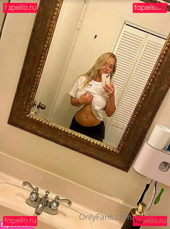 emilyyxx Onlyfans Photo Gallery 